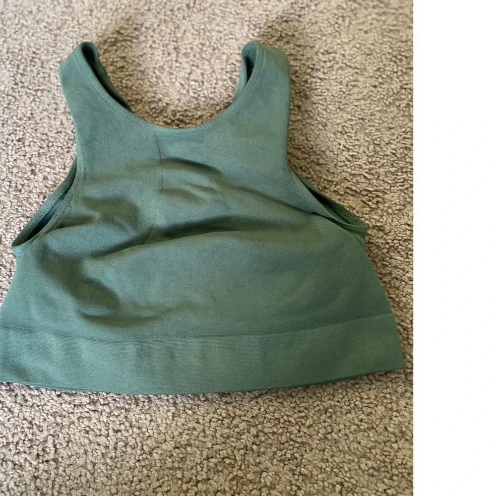Agnes Underwear‎ Sports Bra Top Cutout Olive Green Comfort Stretch L NWOT